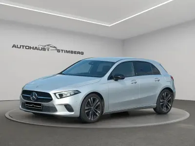 Gebraucht Mercedes A180 AMG Edition 1 136 PS (100 kW) 2019 Silber Limousine
