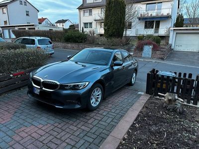 gebraucht BMW 318 d lückenloses Scheckheft