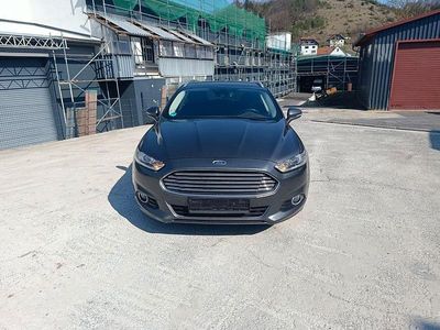 Gebraucht Ford Mondeo Titanium 150 PS (110 kW) 2016 Grau Kombi
