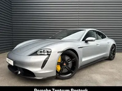 Usata Porsche Taycan Turbo S 700 kW (952 CV) 2022 Argento Berlina