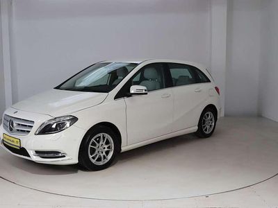 Gebraucht Mercedes B180 122 PS (89 kW) 2014 Weiß Van / Kleinbus