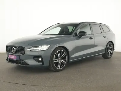 Gebraucht Volvo V60 Plus 250 PS (183 kW) 2022 Thunder grey Kombi