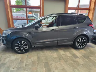 Gebraucht Ford Kuga ST-Line 179 PS (131 kW) 2018 Magneticgrau SUV