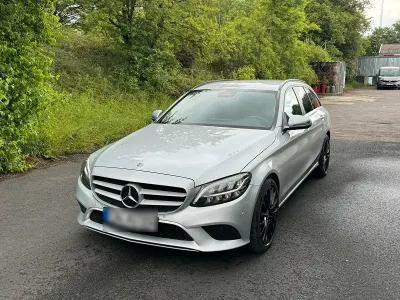 Gebraucht Mercedes C220 194 PS (142 kW) 2018 Silber Kombi