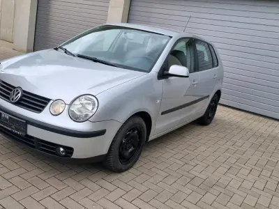 Gebraucht VW Polo 64 PS (47 kW) 2003 Silber Kleinwagen