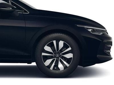 Grenadillschwarz metallic (metallic) Gebraucht 2025 VW Golf VIII Limousine | 24.590 € (Guter Preis)