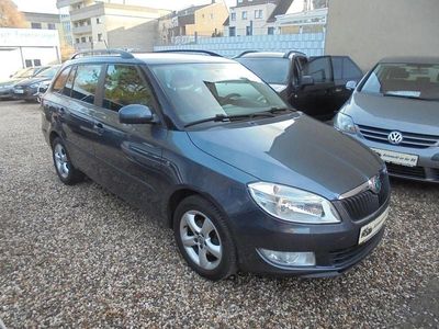 Gebraucht Skoda Fabia Ambiente 86 PS (63 kW) 2012 Grau Kombi