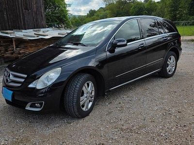 Gebraucht Mercedes R500 306 PS (225 kW) 2006 Schwarz Van / Kleinbus