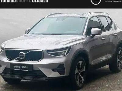 Usata Volvo XC40 Core 163 CV (119 kW) 2025 Argento SUV