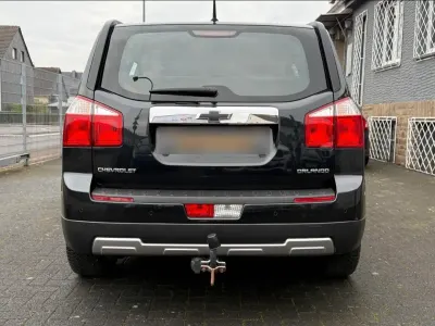 Gebraucht Chevrolet Orlando LTZ 163 PS (119 kW) 2011 Schwarz Van / Kleinbus