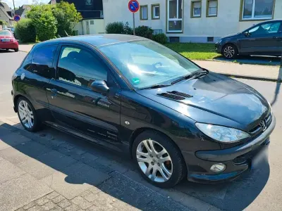 Usata Peugeot 206 Sport 75 CV (55 kW) 2005 Nero Utilitaria