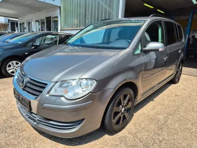 Gebraucht VW Touran United 102 PS (75 kW) 2008 Grau Van / Kleinbus