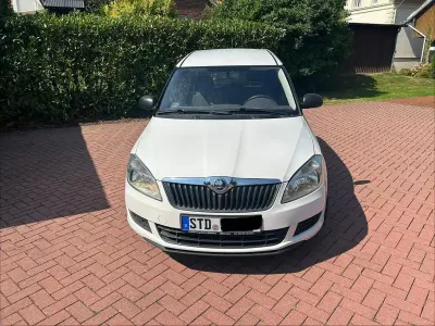 Gebraucht Skoda Roomster 90 PS (66 kW) 2014 Weiß Van / Kleinbus