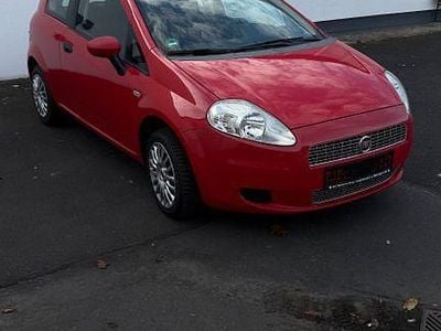 Gebraucht Fiat Grande Punto Active 65 PS (47 kW) 2009 Rot Kleinwagen