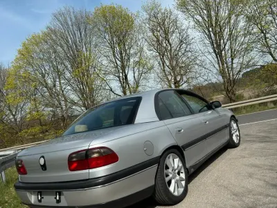 Gebraucht Opel Omega 136 PS (100 kW) 1998 Silber Limousine