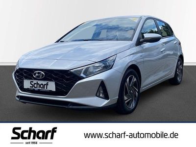 Gebraucht Hyundai i20 Select 101 PS (74 kW) 2021 Silber Kleinwagen