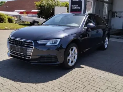 Gebraucht Audi A4 Sport 190 PS (139 kW) 2017 Mondscheinblau metallic Kombi