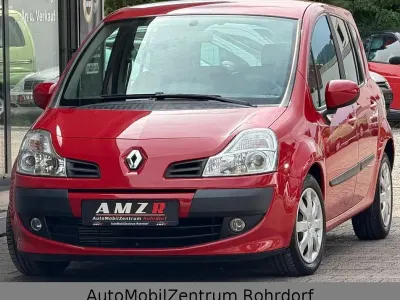 Gebraucht Renault Grand Modus Dynamique 103 PS (75 kW) 2011 Rot Van / Kleinbus
