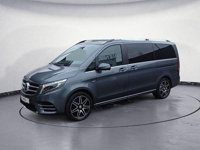 Grau Gebraucht 2017 Mercedes V250 Avantgarde Edition Van / Kleinbus | 39.780 € (Fairer Preis)