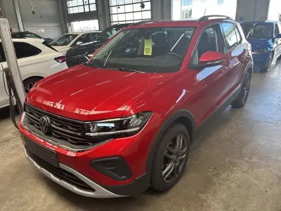 Gebraucht VW T-Cross Life 116 PS (85 kW) 2024 Rot SUV