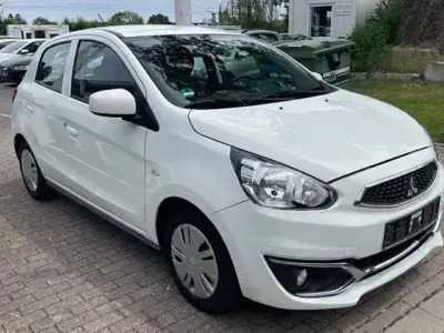 Gebraucht Mitsubishi Space Star Basis 71 PS (52 kW) 2019 Weiß Kleinwagen