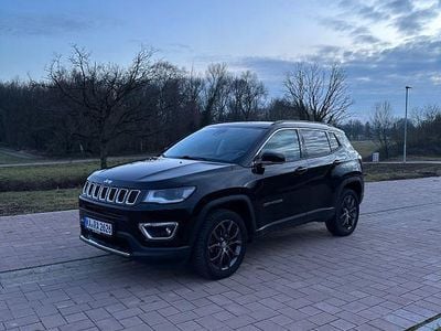 Gebraucht Jeep Compass Limited 170 PS (125 kW) 2019 Schwarz SUV