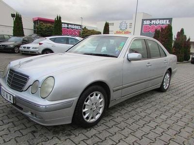 Mercedes E200