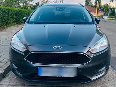 Gebraucht Ford Focus 120 PS (88 kW) 2017 Andere farben Kombi