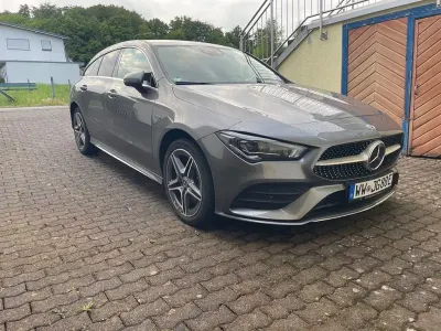 Gebraucht Mercedes CLA250e AMG line 218 PS (160 kW) 2021 Grau Coupé