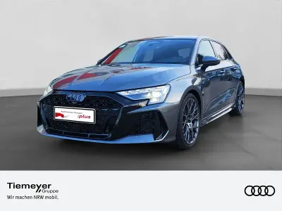 Neu Audi RS3 Sportback Ambiente 400 PS (294 kW) 2025 Grau Kleinwagen