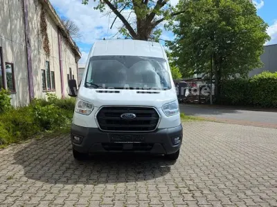 Gebraucht Ford Transit Trend 131 PS (96 kW) 2020 Weiß Van / Kleinbus