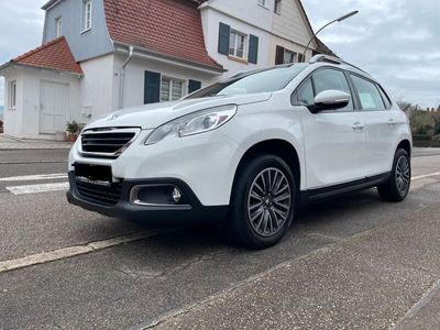 gebraucht Peugeot 2008 ACTIVE 1,6 VTi 88kw AHK