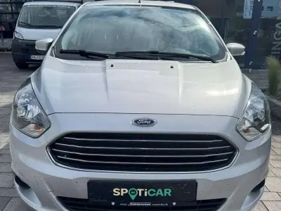 Gebraucht Ford Ka 86 PS (63 kW) 2018 Polarsilber metallic Limousine