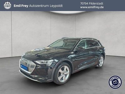 Gebraucht Audi e-tron Advanced 300 kW (408 PS) 2022 Mythosschwarz metallic SUV