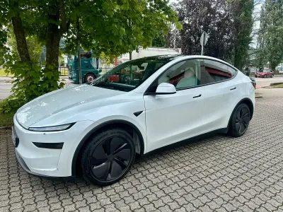 Occasion Tesla Model Y Long Range AWD 378 kW (514 PK) 2025 Wit SUV