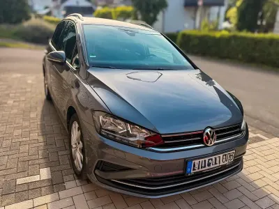Gebraucht VW Golf VII Comfortline 150 PS (110 kW) 2020 Grau Limousine