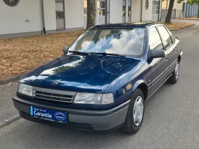 Gebraucht Opel Vectra 75 PS (55 kW) 1992 Blau Limousine