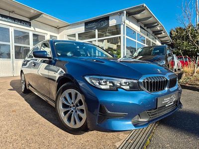 Blau Gebraucht 2021 BMW 318 Advantage Kombi | 18.450 € (Fairer Preis)