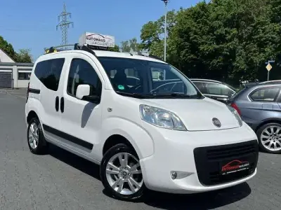 Gebraucht Fiat Qubo Trekking 73 PS (53 kW) 2011 Colore esterno (gelato weiss) Van / Kleinbus