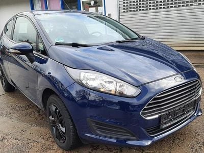 Gebraucht Ford Fiesta Trend 80 PS (58 kW) 2013 Blau Kleinwagen