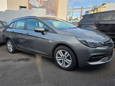 Gebraucht Opel Astra Edition 122 PS (89 kW) 2020 Quarz grau Kombi