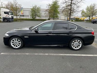 Usata BMW 520 186 CV (136 kW) 2012 Nero Berlina