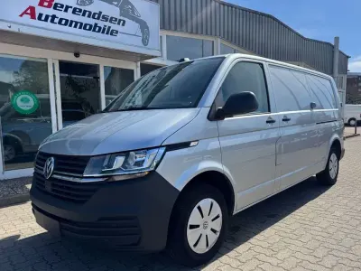 Usata VW Transporter 150 CV (110 kW) 2022 Argento Furgone