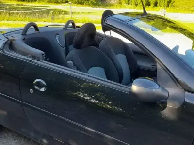 Gebraucht Peugeot 206 CC Filou 109 PS (80 kW) 2004 Schwarz obsidien/metalli Cabrio