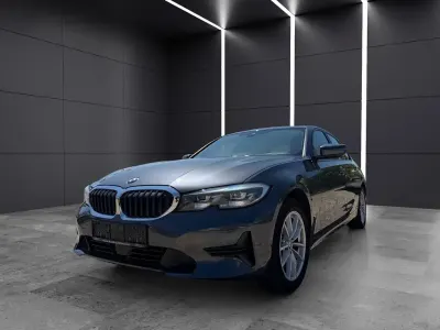 Gebraucht BMW 320 Advantage 190 PS (139 kW) 2020 Grau Limousine