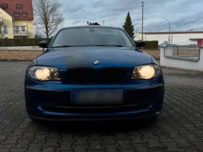 Usata BMW 116 122 CV (89 kW) 2007 Blu Utilitaria