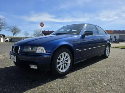 Gebraucht BMW 316 102 PS (75 kW) 1998 Blau Kleinwagen