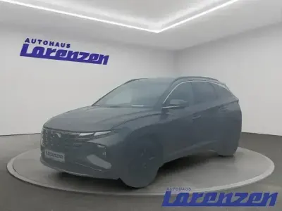 Gebraucht Hyundai Tucson Trend 150 PS (110 kW) 2022 Ultimate red (rot) SUV