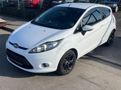 Second-hand Ford Fiesta Viva 82 CP (60 kW) 2011 Alb Hatchback