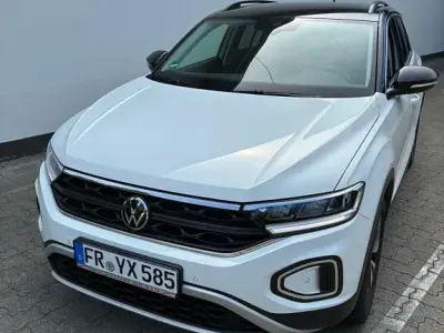 Gebraucht VW T-Roc Move 110 PS (80 kW) 2023 Weiß SUV